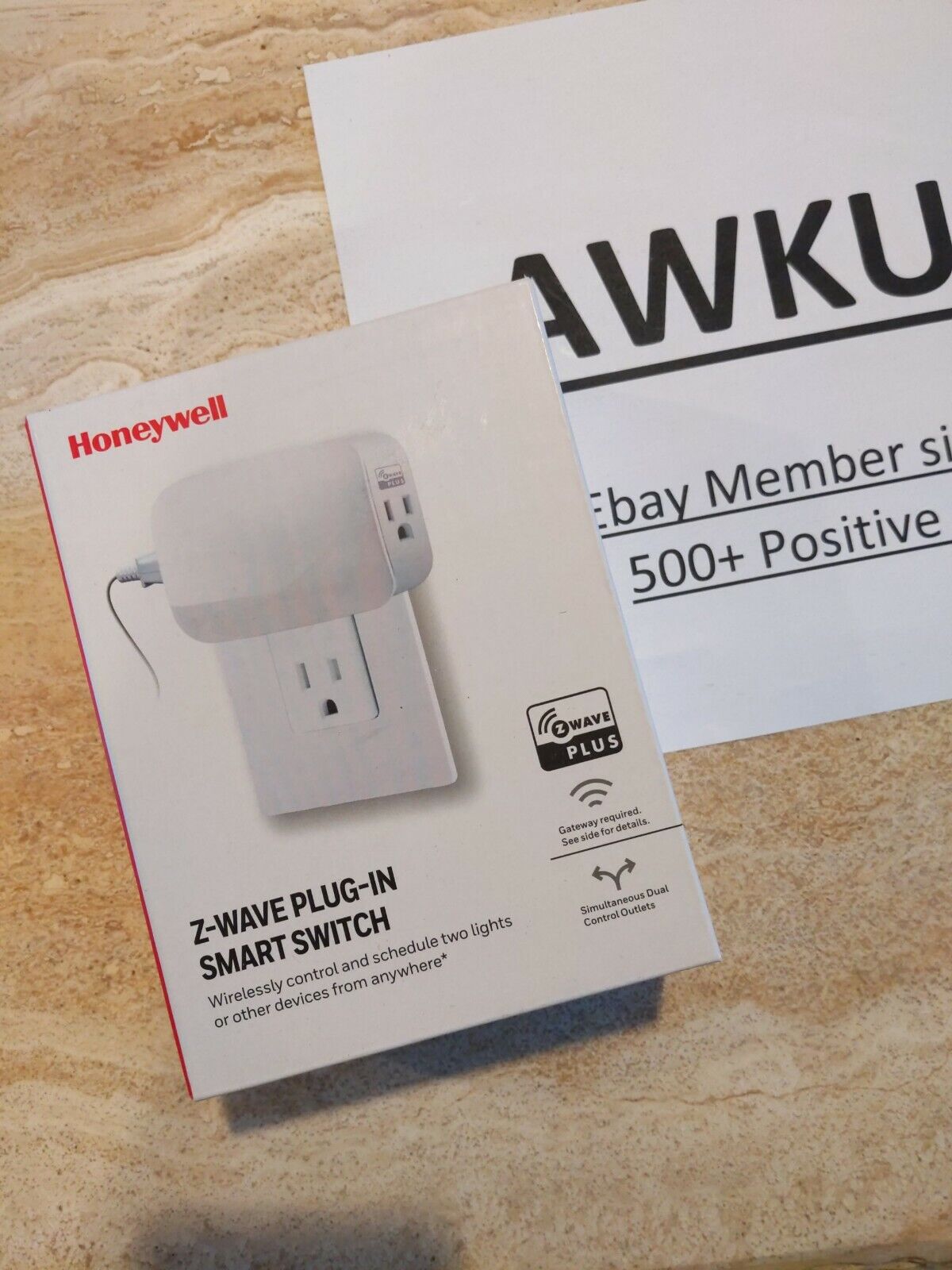 Honeywell Z-Wave Plug-in Smart Switch